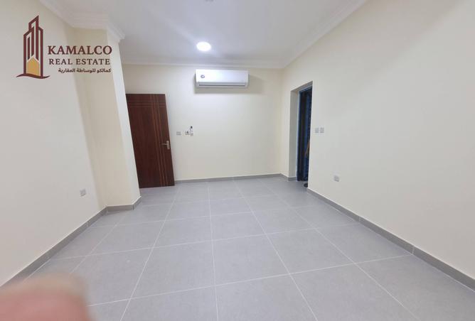 930447 - Property Image 3