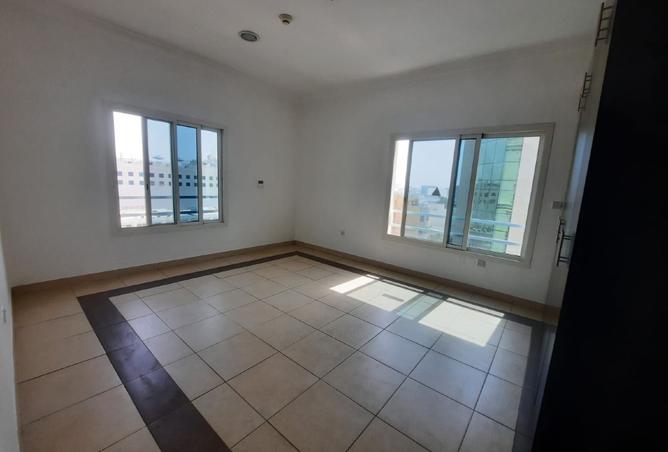 942488 - Property Image 3