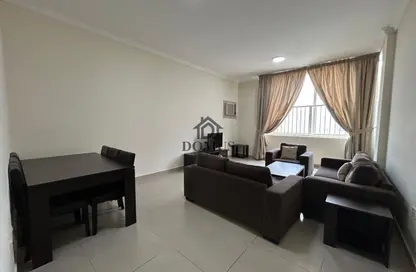 Apartment - 2 Bedrooms - 2 Bathrooms for rent in Thabit Bin Zaid Street - Al Mansoura - Doha