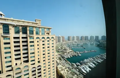 Apartment - 1 Bedroom - 2 Bathrooms for rent in Tower 13 - Porto Arabia - The Pearl Island - Doha