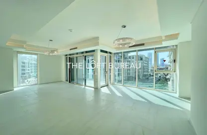 Apartment - 2 Bedrooms - 3 Bathrooms for rent in Gewan Island - The Pearl Island - Doha