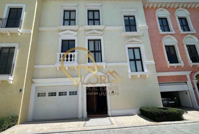 906384 - Property Image 3