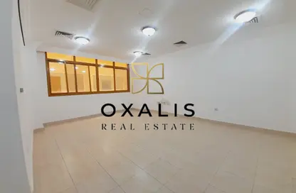 شقة - 2 غرف نوم - 2 حمامات للايجار في شارع السد - السد - الدوحة