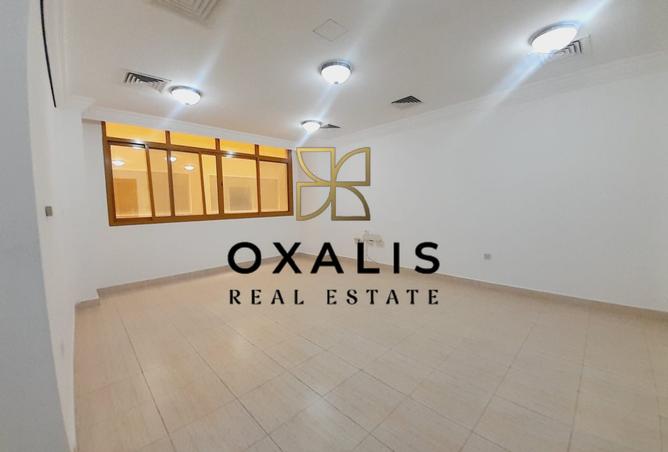 993554 - Property Image 2