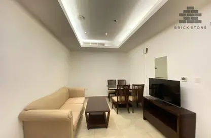 Apartment - 2 Bedrooms - 2 Bathrooms for rent in Umm Ghwailina Comm - Umm Ghuwalina - Umm Ghuwailina - Doha
