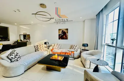Apartment - 2 Bedrooms - 4 Bathrooms for rent in Viva West - Viva Bahriyah - The Pearl Island - Doha