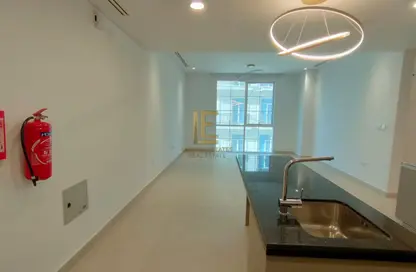 Apartment - 1 Bedroom - 2 Bathrooms for rent in Floresta Gardens - Floresta Gardens - The Pearl Island - Doha