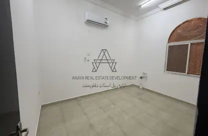 Villa - Studio - 1 Bathroom for rent in Ain Khaled Villas - Ain Khaled - Doha