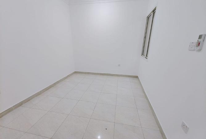940157 - Property Image 3
