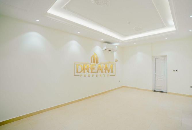 942406 - Property Main Image