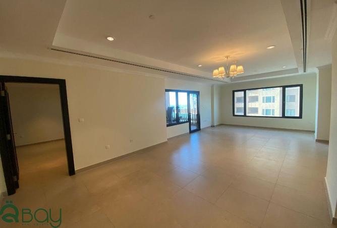 999009 - Property Image 2