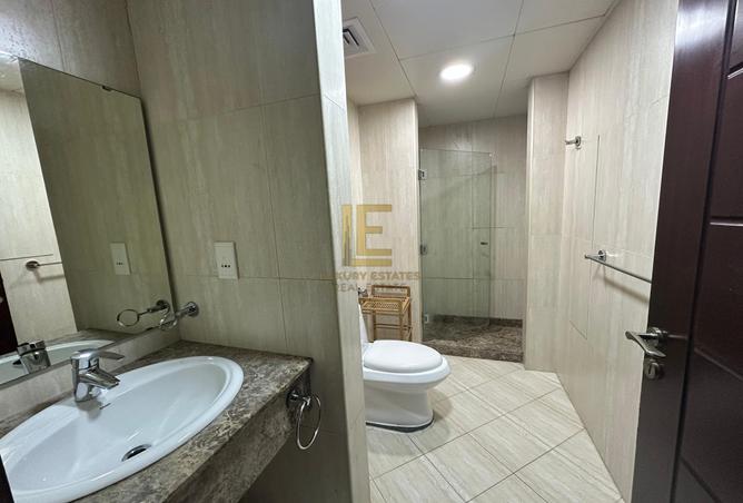 933557 - Property Image 2