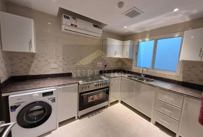 913456 - Property Image 2