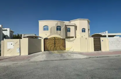Villa for rent in Legtaifiya Lagoon - West Bay - Doha