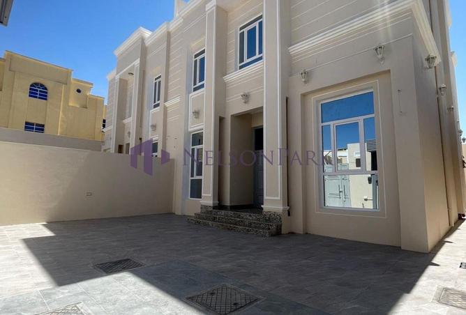952635 - Property Image 3