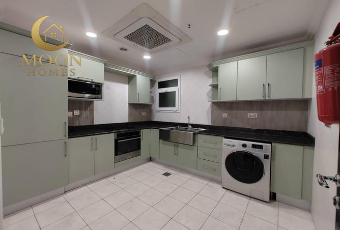 987229 - Property Image 3