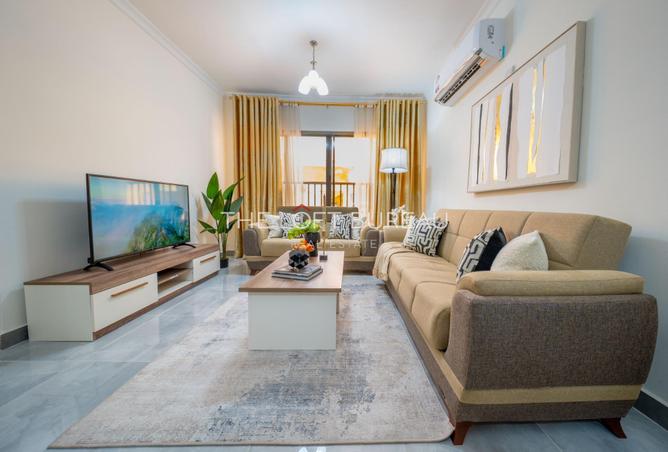 935825 - Property Image 2