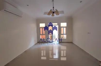 Compound - 4 Bedrooms - 4 Bathrooms for rent in Muraikh - AlMuraikh - Doha