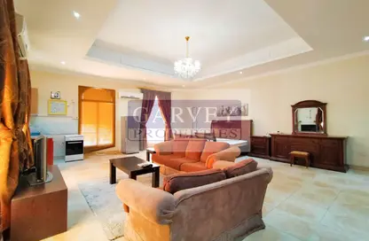 Apartment - Studio - 1 Bathroom for rent in Umm Al Seneem Street - Ain Khaled - Doha