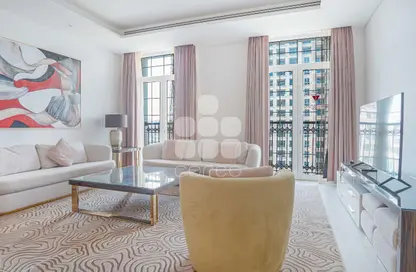 Apartment - 3 Bedrooms - 4 Bathrooms for rent in Floresta Gardens - Floresta Gardens - The Pearl Island - Doha