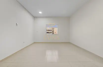 شقة - 2 غرف نوم - 1 حمام للايجار في شارع العزيزة - العزيزية - الدوحة