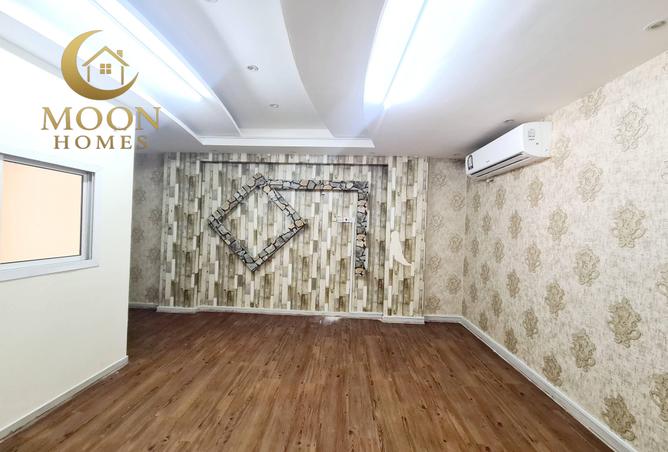 996214 - Property Image 2