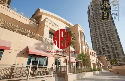 Townhouse - 2 Bedrooms - 3 Bathrooms for rent in Abraj Bay - Abraj Quartiers - The Pearl Island - Doha