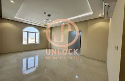 Apartment - 2 Bedrooms - 2 Bathrooms for rent in Umm Salal Ali - Doha