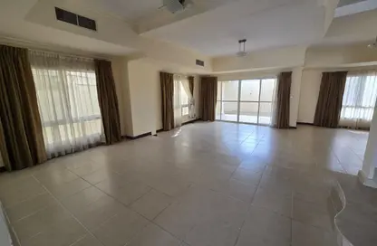 مجمع سكني - 4 غرف نوم - 5 حمامات للايجار في شارع الوعب - الوعب - الدوحة