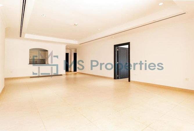 971909 - Property Image 2