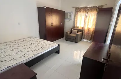 Apartment - Studio - 1 Bathroom for rent in Al Mansoura - Doha