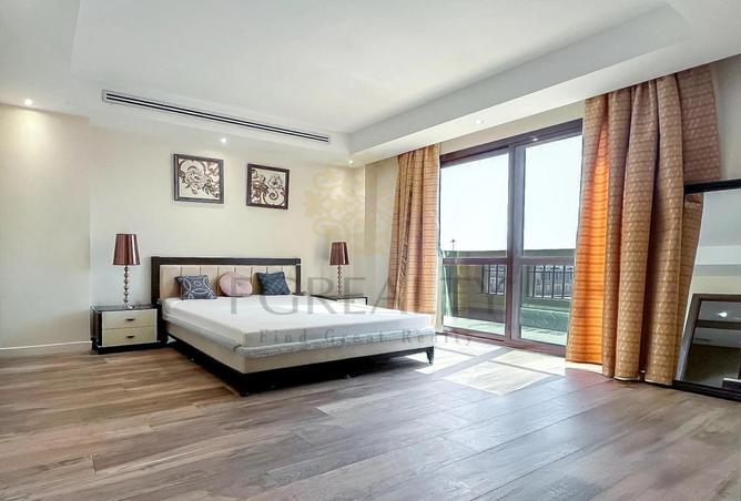 960947 - Property Image 2