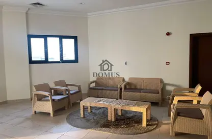 Apartment - 2 Bedrooms - 2 Bathrooms for rent in Al Zubair Bakkar Street - Al Sadd - Doha