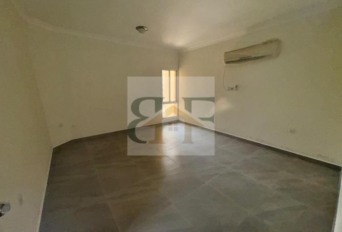 947397 - Property Image 3