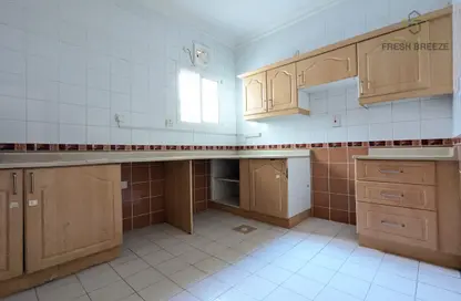 Apartment - 2 Bedrooms - 2 Bathrooms for rent in Al Nasr - Doha
