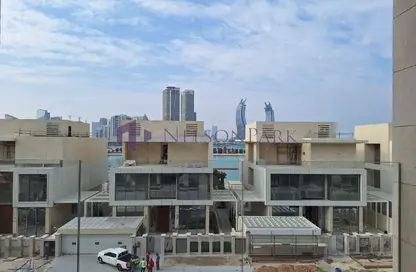 Apartment - 2 Bedrooms - 3 Bathrooms for rent in Gewan Island - The Pearl Island - Doha