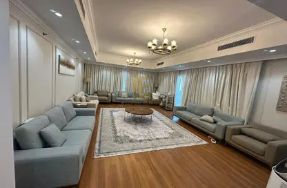 Apartment - 3 Bedrooms - 5 Bathrooms for rent in West Porto Drive - Porto Arabia - The Pearl Island - Doha