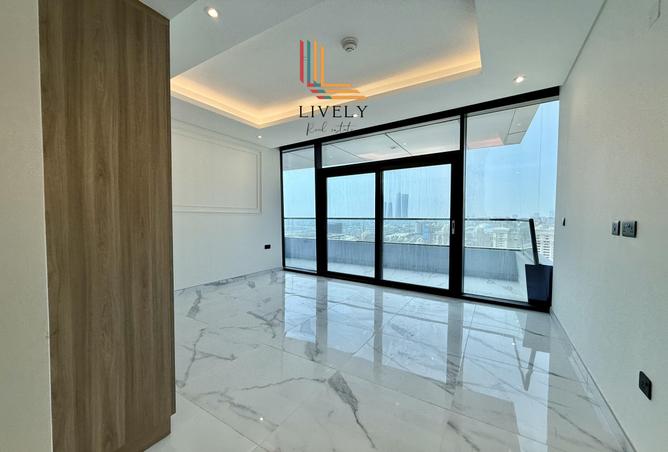 928901 - Property Image 2