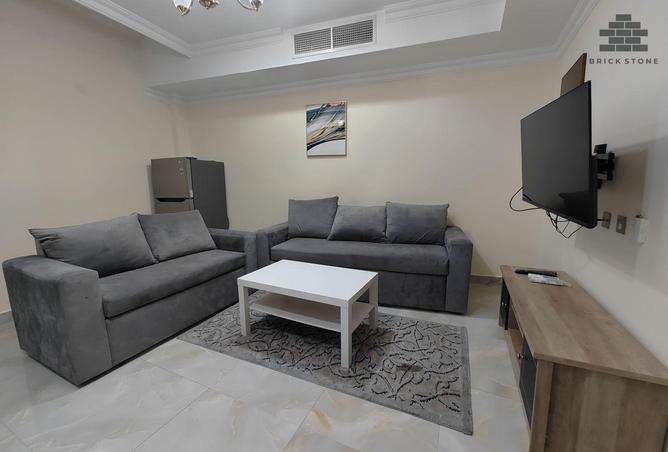 983237 - Property Image 2