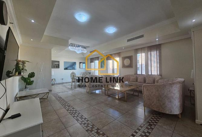 981669 - Property Image 3