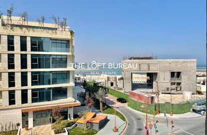 Apartment - 2 Bedrooms - 3 Bathrooms for rent in Gewan Island - The Pearl Island - Doha