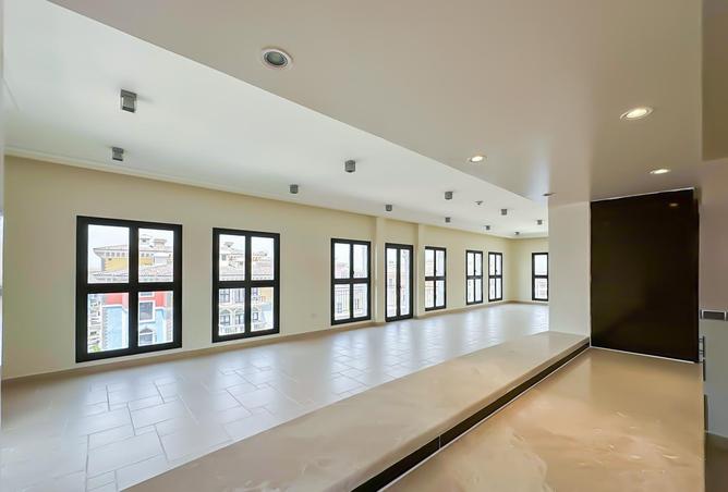 882278 - Property Image 2