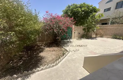 فيلا - 4 غرف نوم - 4 حمامات للايجار في العزيزية - العزيزية - الدوحة