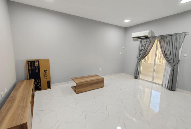 939303 - Property Image 3