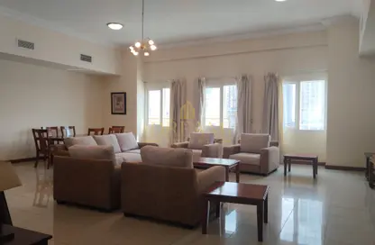 Apartment - 2 Bedrooms - 3 Bathrooms for rent in West Bay - Doha
