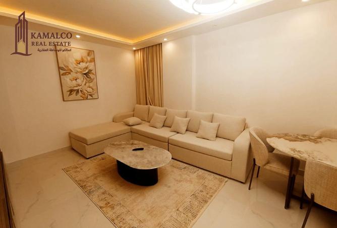 960445 - Property Image 2