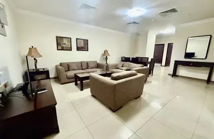 Apartment - 2 Bedrooms - 3 Bathrooms for rent in Al Muntazah Street - Al Muntazah - Doha