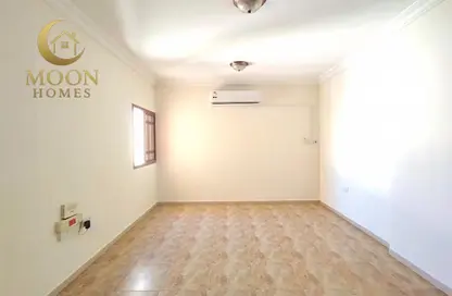 شقة - 2 غرف نوم - 3 حمامات للايجار في منتزه 7 - المنتزه - الدوحة