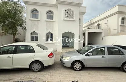 Villa - 5 Bedrooms - 3 Bathrooms for rent in D-Ring Road - D-Ring - Doha