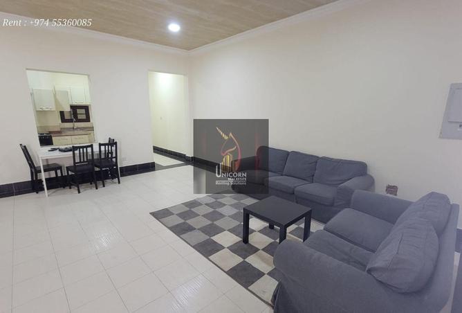 905762 - Property Image 2